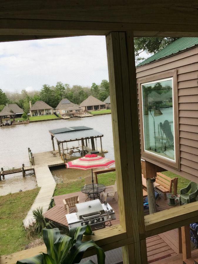 Cozy Cabin On The Bayou Maurepas Exterior photo