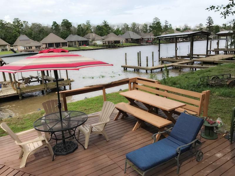 Cozy Cabin On The Bayou Maurepas Exterior photo