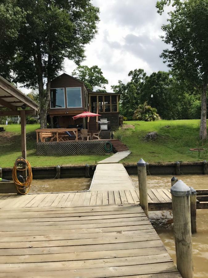 Cozy Cabin On The Bayou Maurepas Exterior photo